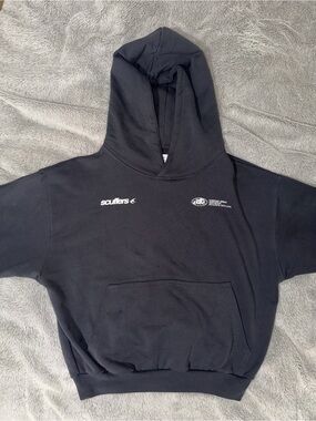 Scuffers Sign Dark Hoodie
XS
